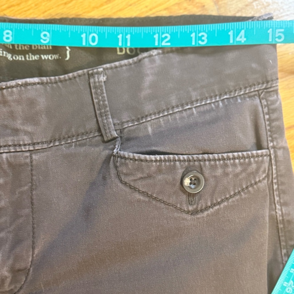 Dockers Casual Brown “Banish The Blah & Bring On The Wow”Pant Women’s Size 8P - Picture 5 of 7